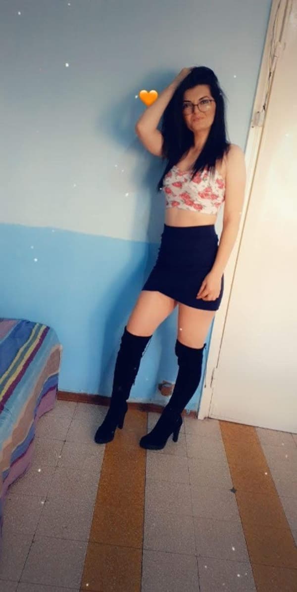 3895882664