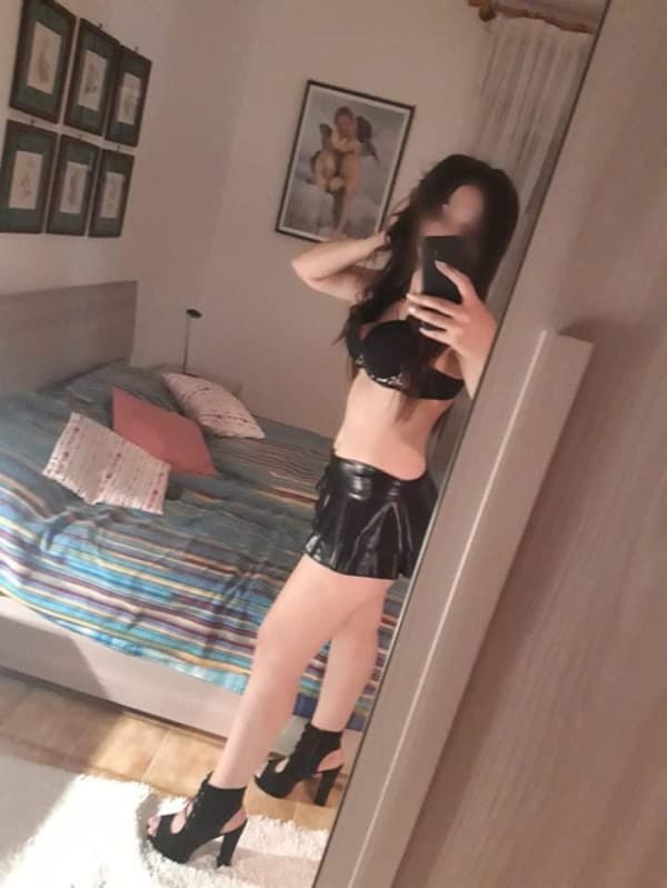 3288784647