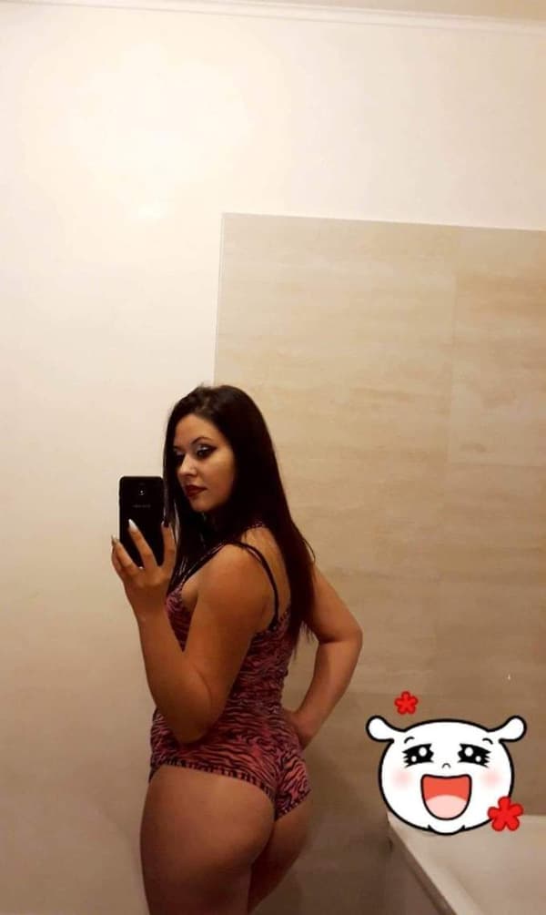 3896090806