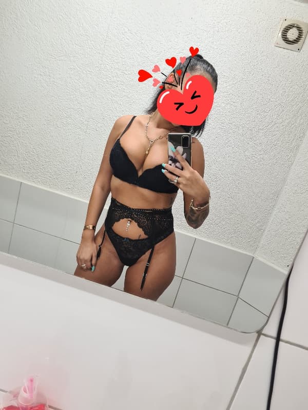3364404219
