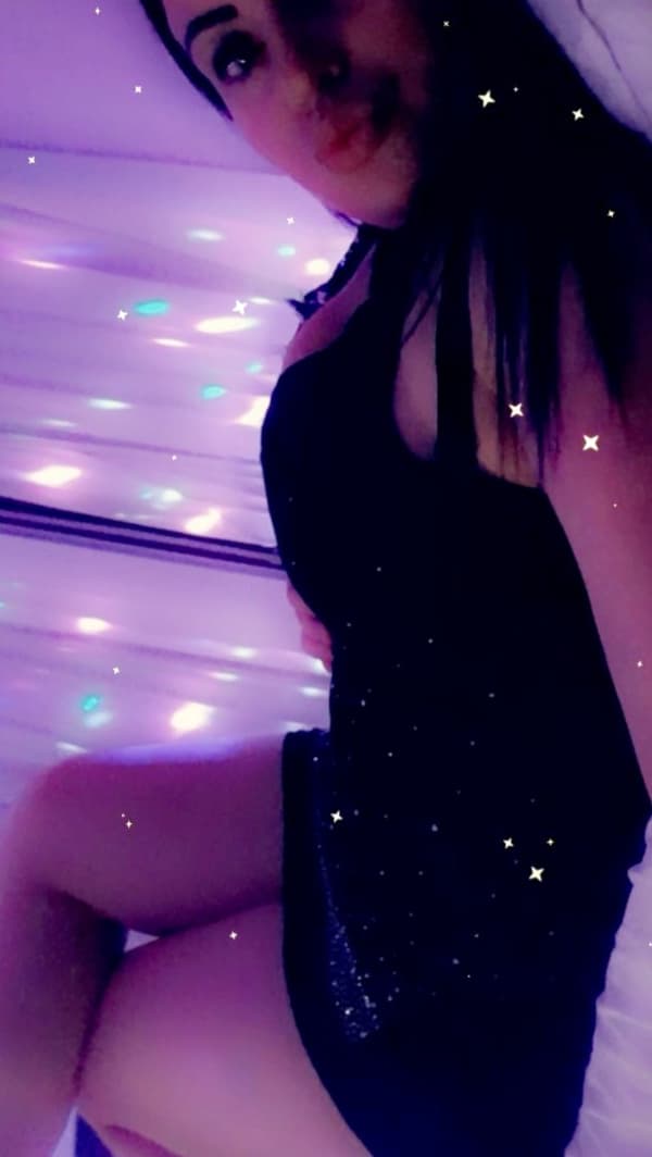 3884330536