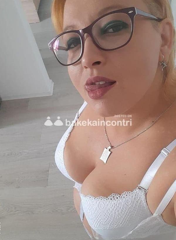 3885864633