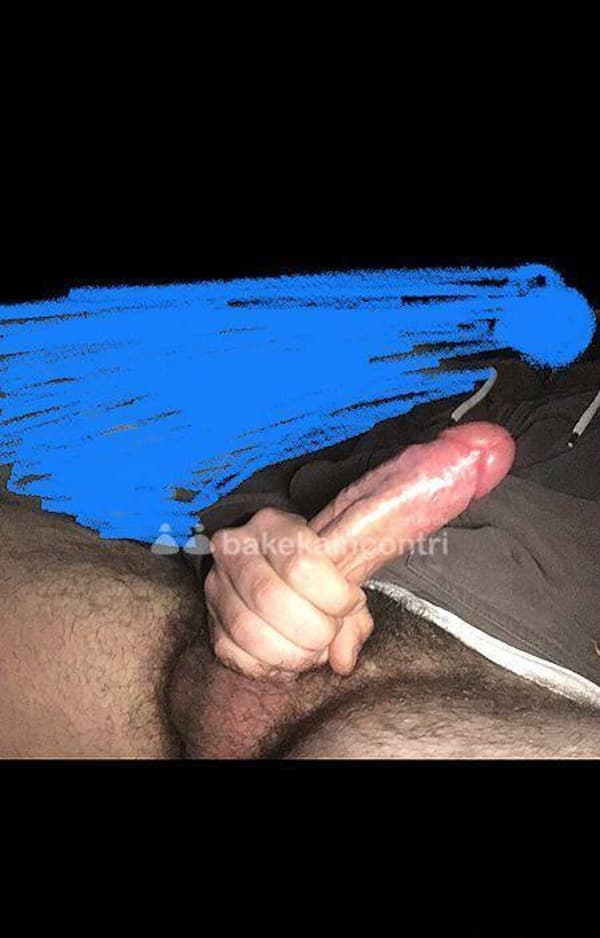 3894330136