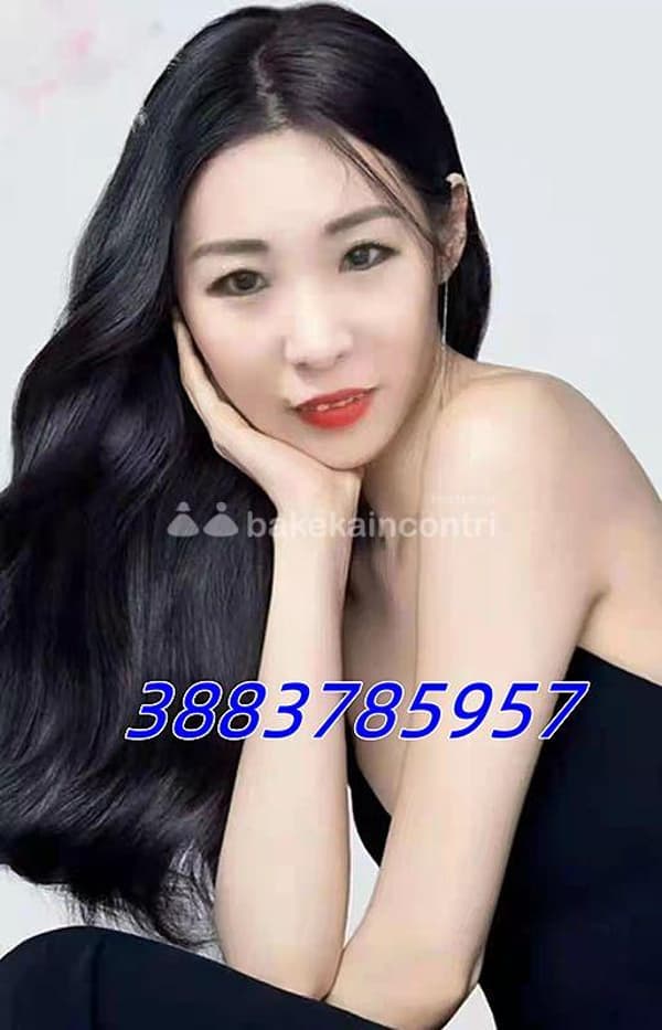 3883785957