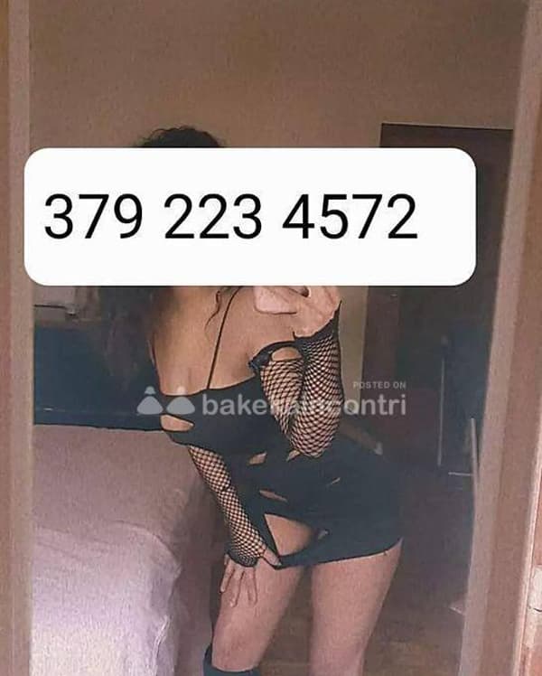 3792985882