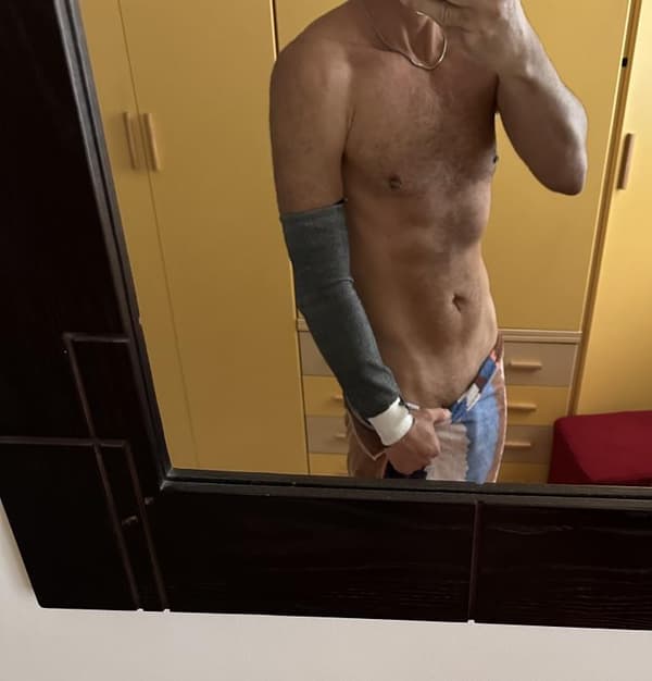 3287115658