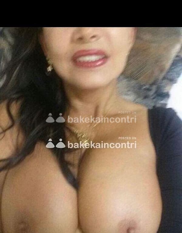 3298590424