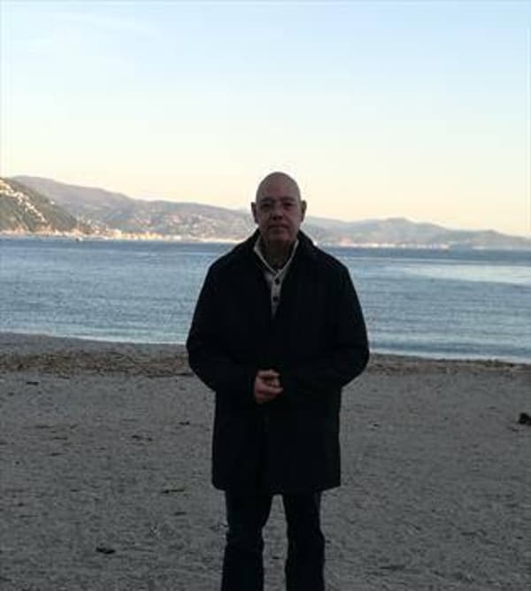 foto 3892118913