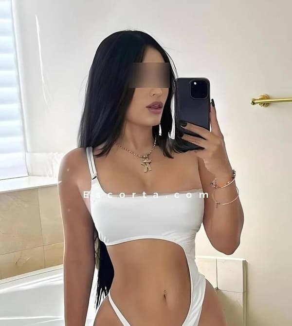 3894643617