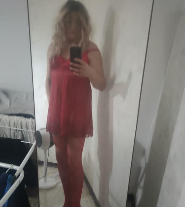 3927071565