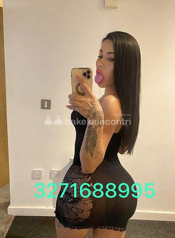 3271688995